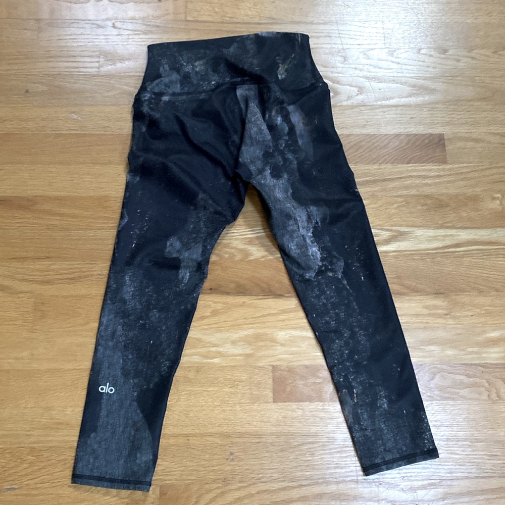 Alo Yoga Cosmic cropped leggings XS - Picture 5 of 5
